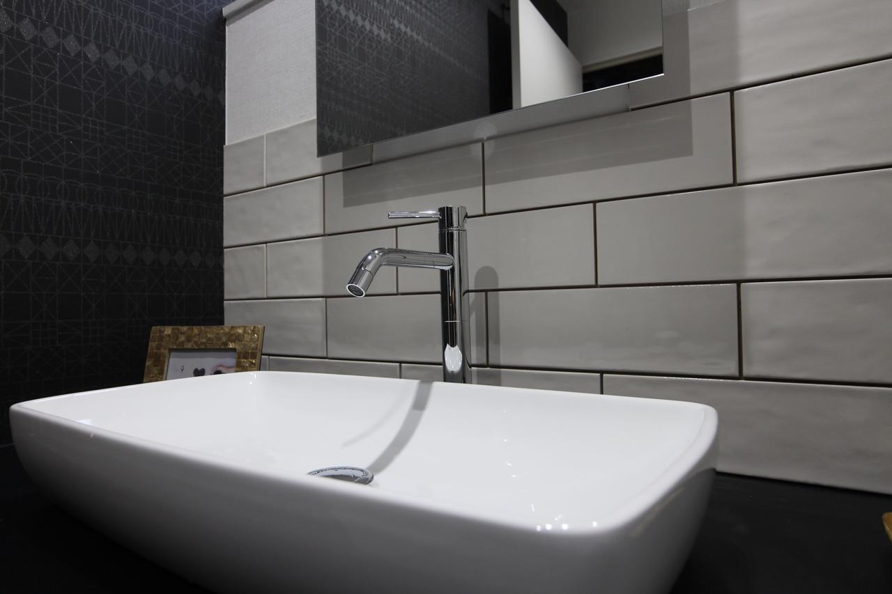 Sekai Hotel Tsuki Osaka Dış mekan fotoğraf